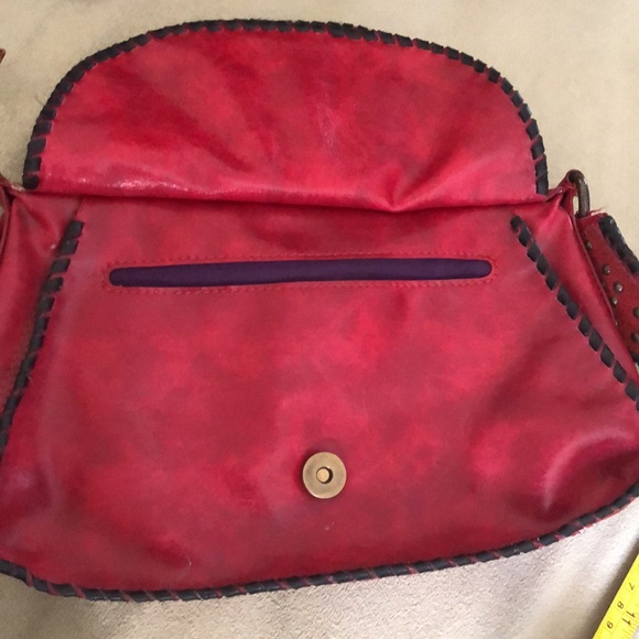 BCBG *COLLECTORS*handbag in RED with Black trim. - Picture 4 of 15